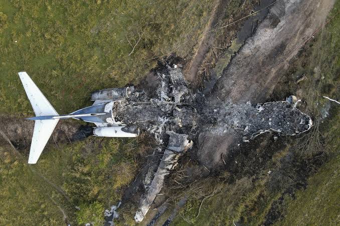 Mother told children to leave her, get help, in Colombia plane crash