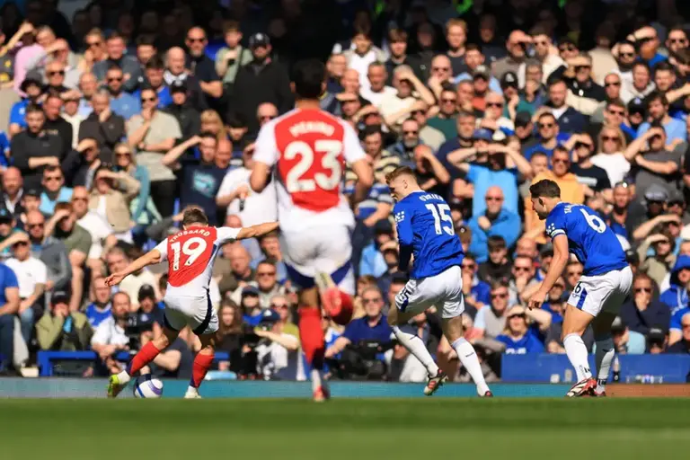 Everton hold Arsenal to 1-1 draw to leave Liverpool smiling, gong-news.com