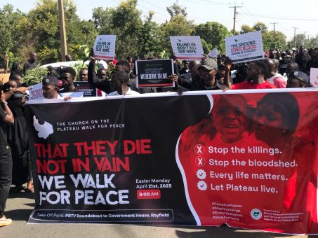 BREAKING: Fresh protests breaks out in Jos over killings, gong-news.com