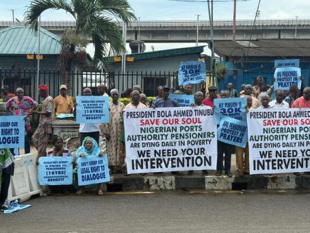Retired Nigerian Ports Authority pensioners protest at NPA headquarters in Lagos over delayed pension benefits.