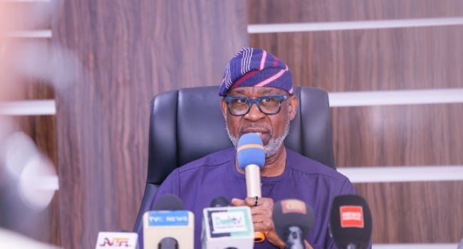 Minister Dele Alake announces the discovery of lithium, platinum, gold and rare earth mineral deposits in Kaduna State during an energy and mining summit in Abuja.