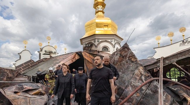 Fire and smoke rising from the Dormition Cathedral at Kyiv-Pechersk Lavra in Kyiv, Ukraine, after Russian missile and drone strikes damaged the UNESCO-listed monastery complex.