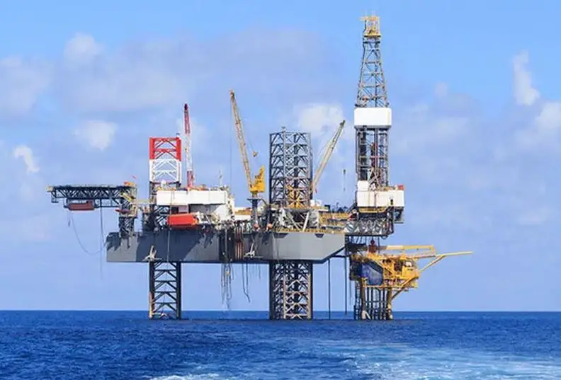 Offshore oil drilling platform representing Nigeria's 2025 Licensing Round as the Federal Government sets a June 12 deadline for technical and commercial bid submissions.