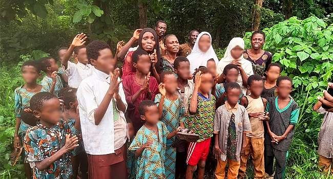 Rescued Oyo schoolchildren and teachers after a security operation that secured their release from kidnappers.