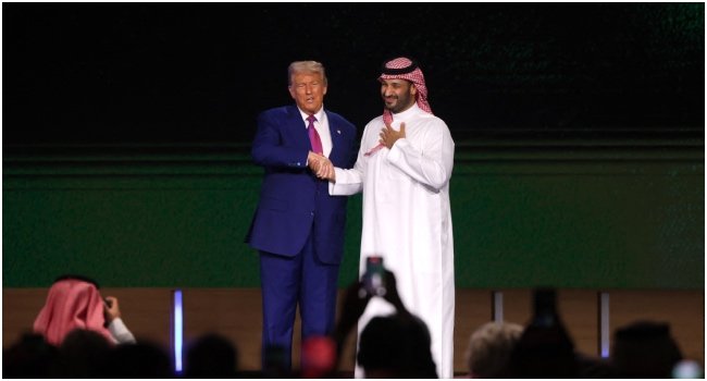 US, Saudi Arabia Strike Civilian Nuclear Pact Despite Proliferation Fears Landmark US-Saudi Nuclear Agreement Sparks Debate Over Regional Security Featured Image ALT Text: US President Donald Trump with Saudi Crown Prince Mohammed bin Salman during the announcement of the US-Saudi civilian nuclear agreement.