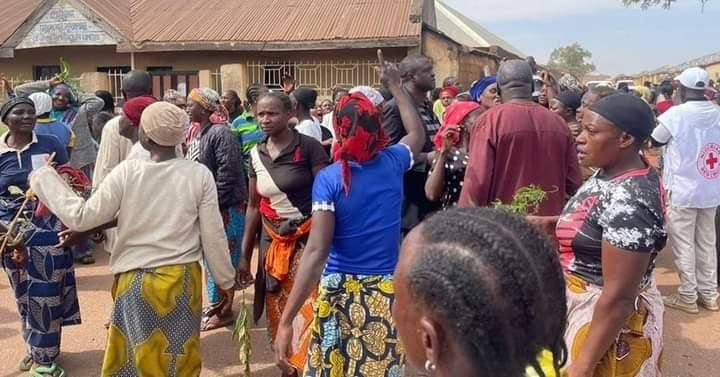 Women protesting on a highway in Jos South, Plateau State, after the discovery of two unidentified female bodies.