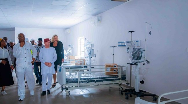 Governor Hope Uzodimma inspecting facilities at the Imo Specialist Hospital in Owerri