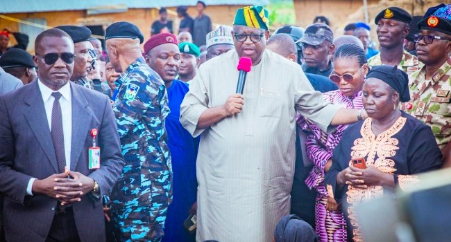 Plateau State Governor Caleb Mutfwang addressing residents and victims of banditry in Mangu on August 20, 2026.
