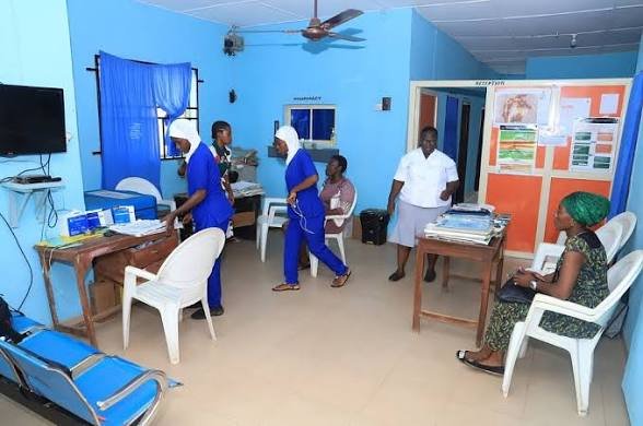 Primary healthcare centre in Nigeria highlighting concerns over thousands of non-functional PHCs despite years of government investment.