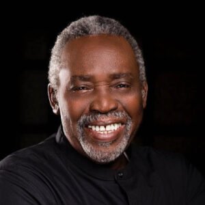 Veteran Nollywood actor Olu Jacobs, who has died at the age of 84.