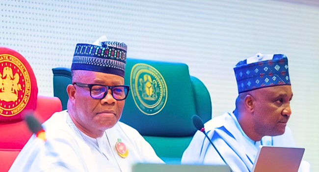 Senate President Godswill Akpabio and House Speaker Tajudeen Abbas as National Assembly transmits Sixth Alteration Bill to state Houses of Assembly.
