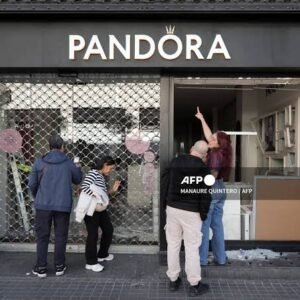 A looted jewellery shop in Barcelona, Spain, following violent youth protests on October 25, 2026.