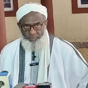 Ahmad Gumi speaking during a press conference in Kaduna while calling for amnesty for armed bandits in Nigeria