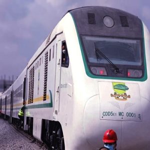 Abuja-Kaduna train derails leaving passengers