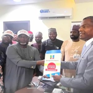 Edo 2024: APC aspirant Umakhihe pledges to tackle insecurity after council tour