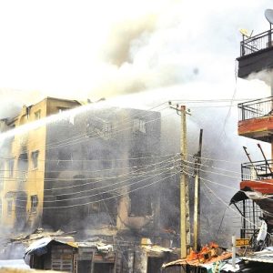 Fire engulf Lagos market, Four buildings collapse, 14 others impacted 