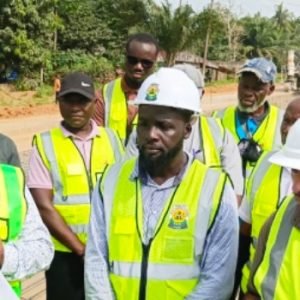 David Umahi inspecting the Benin-Onitsha Expressway and directing action over an alleged ₦14bn road contract failure.