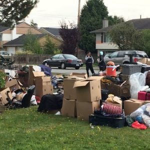 "Go build your own house": Landlord sends tenant packing for owning multiple cars, gong-news.com