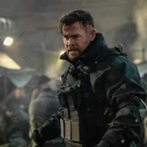 Chris Hemsworth talks about crazy prison fight scene in ‘Extraction 2’